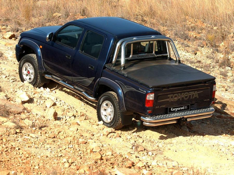  Toyota Hilux 2700i Legend 35 Double Cab 2004 года  (фото 3 из 13)